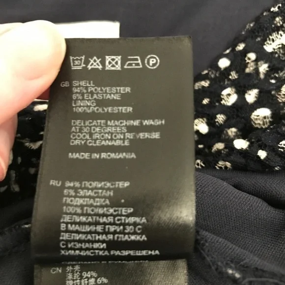 Reiss Amadeus Dress in Navy & White Print - Picture 9 of 9